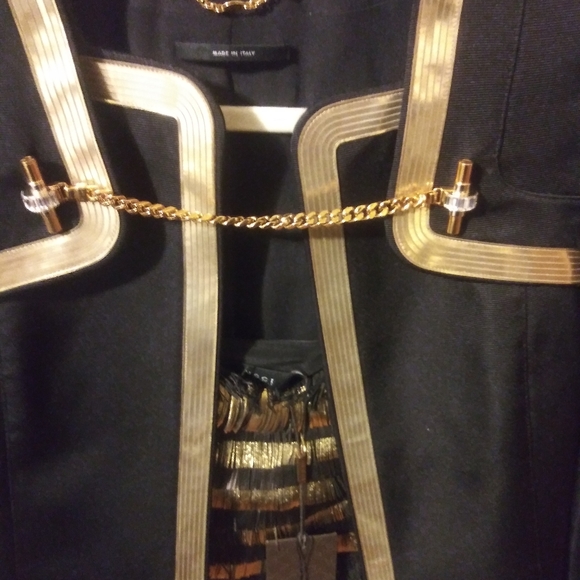 Income - Picture 10 of 11